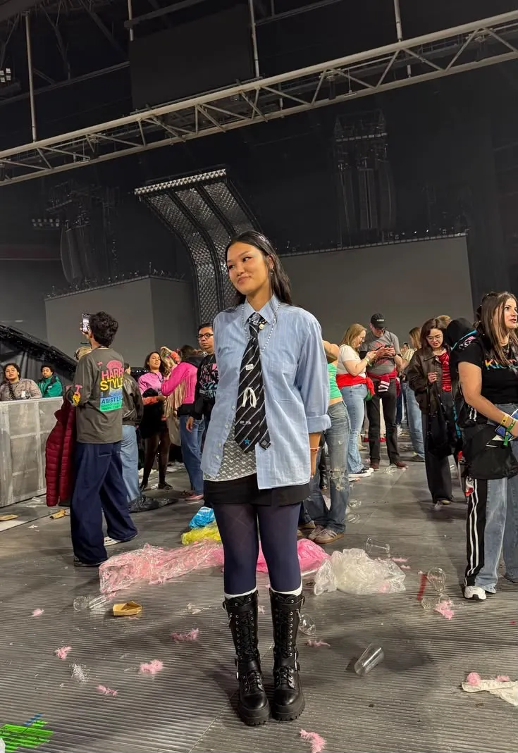 Harry Styles: A nova era musical, os figurinos de grife e tendências de moda