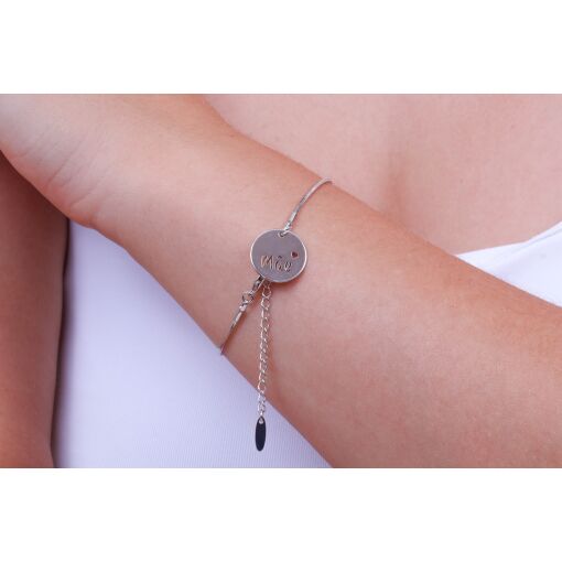 PULSEIRA COM PINGENTE ESCRITO "MÃE"