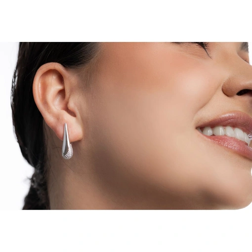 BRINCO GOTA COM ZIRCÔNIAS