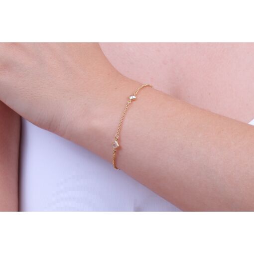 PULSEIRA COM 4 ZIRCÔNIAS QUADRADAS