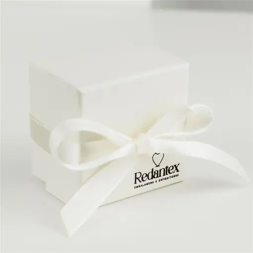 CAIXA RIGIDA 05X05CM COM FITA PERSONALIZADA VALOR UNITÁRIO P/300