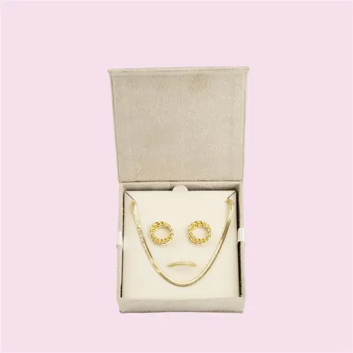 CAIXA COLORS LISA COM FITA G COM IMÃ VALOR UNITÁRIO 50 ATÉ 100UN