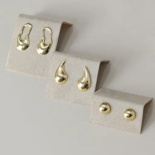 EXPOSITOR TRIO INVERTIDO PARA BRINCOS SUEDE AREIA