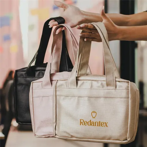 BOLSA REVENDEDORA 21X29CM COM BOLSOS NO LINHO BORDADA