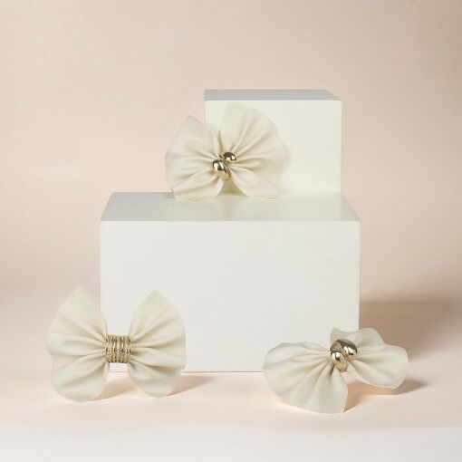 EXPOSITOR DE ANEL FUXICO OFF WHITE