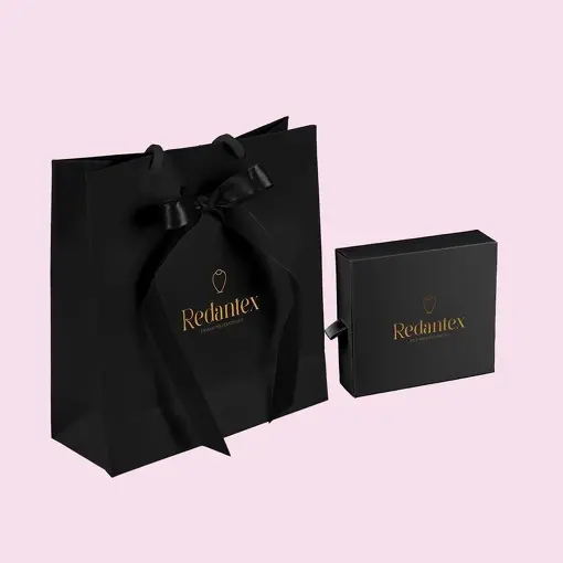 CAIXA E SACOLA PERSONALIZADA EASY COM 100 UNI