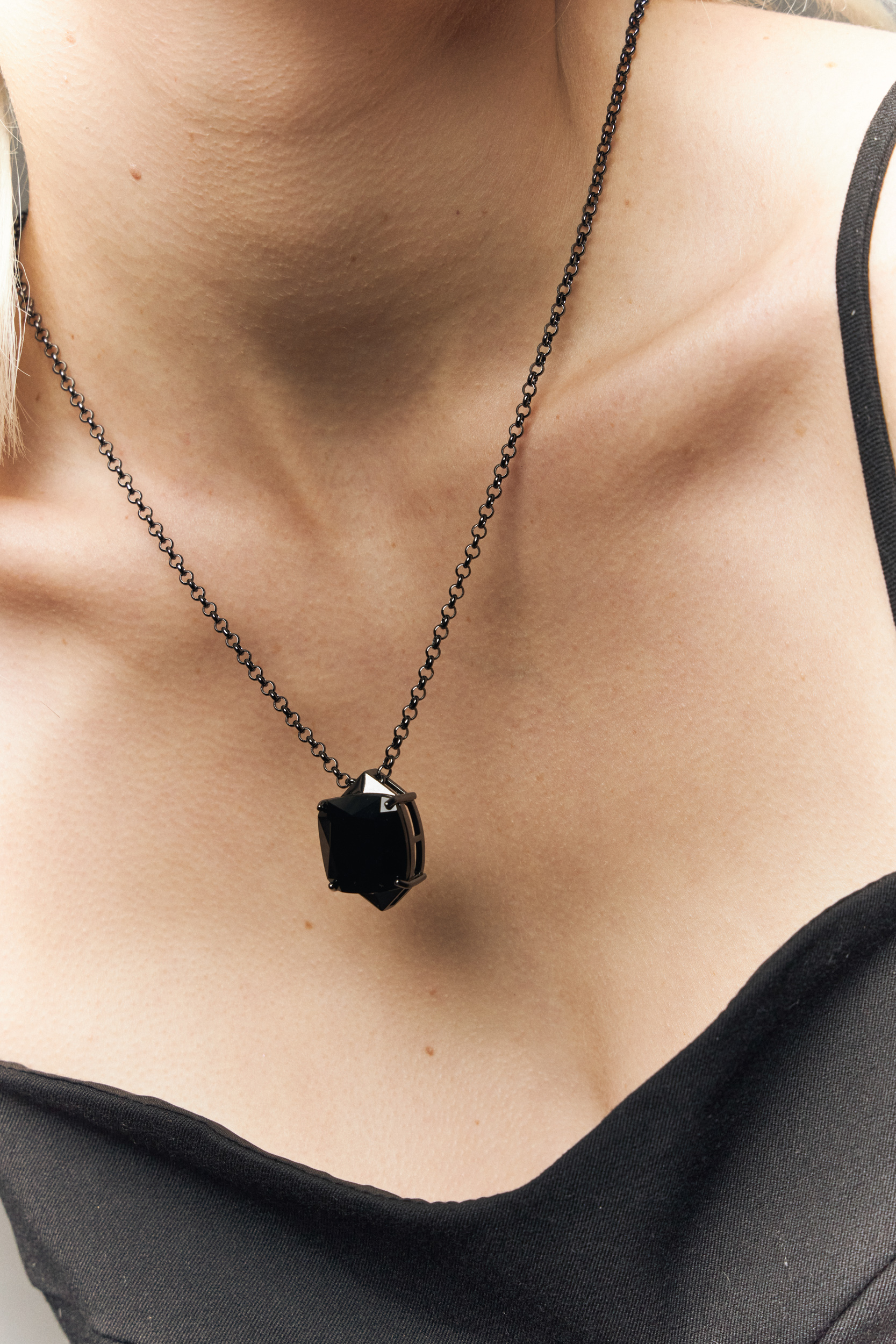 Cápsula Noir: dominada pela essência dos tons de preto