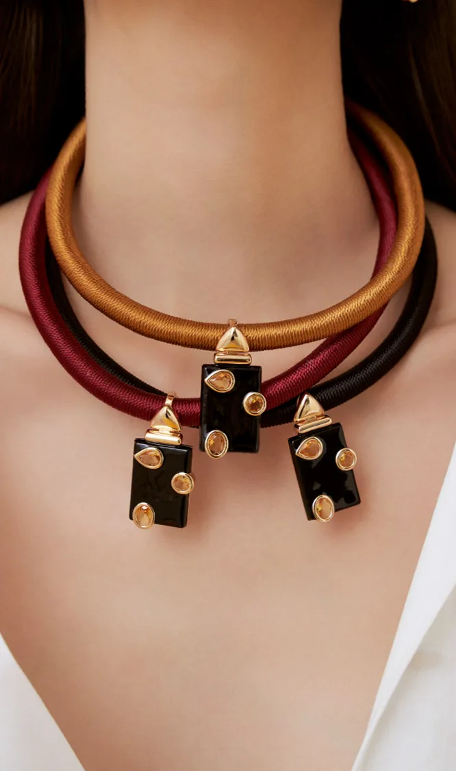 Relançamento da Coleção Élan: quando a elegância ganha presença
