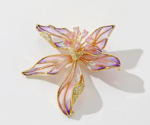Coleção Lis: inspirada na clássica flor-de-lis