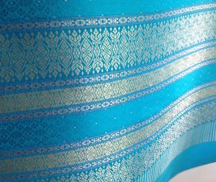 Coleção Dara: onde o brilho encontra a sabedoria