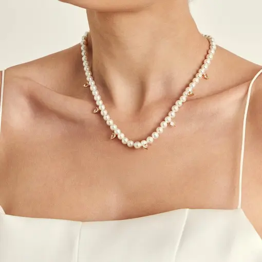 COLAR COM CRISTAIS DE GOTA E PÉROLAS SHELL