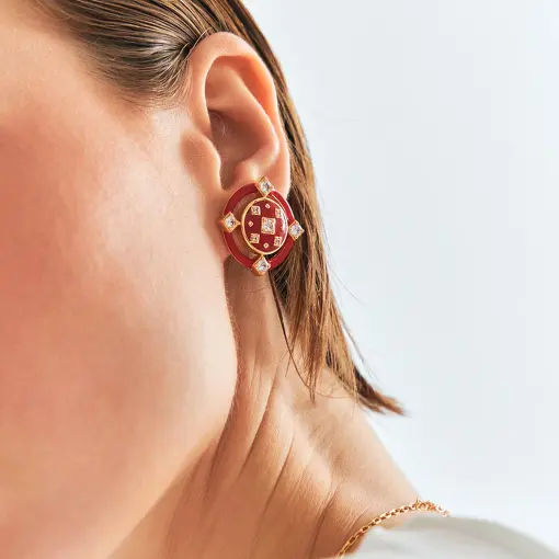 BRINCO VAZADO REDONDO ESMALTADO COM CRISTAIS BANHADO A OURO