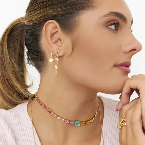 CHOKER COM CRISTAIS RETANGULARES COLORIDOS BANHADA A OURO