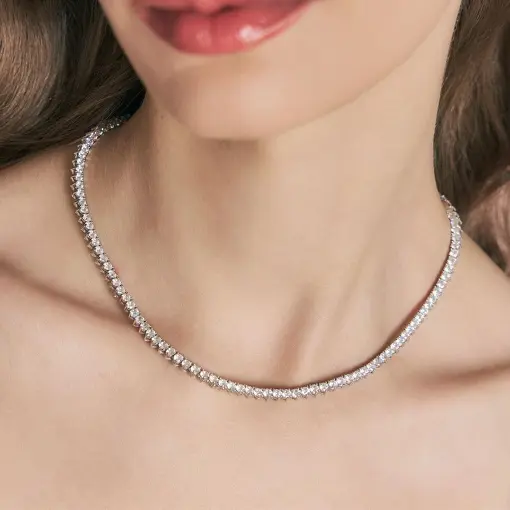 COLAR RIVIERA COM CRISTAIS REDONDOS