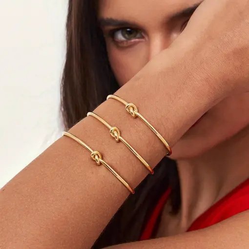 BRACELETE ABERTO COM NÓ LISO