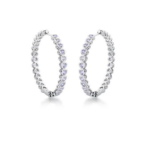 ARGOLA COM CRISTAIS EM CORAÇÕES