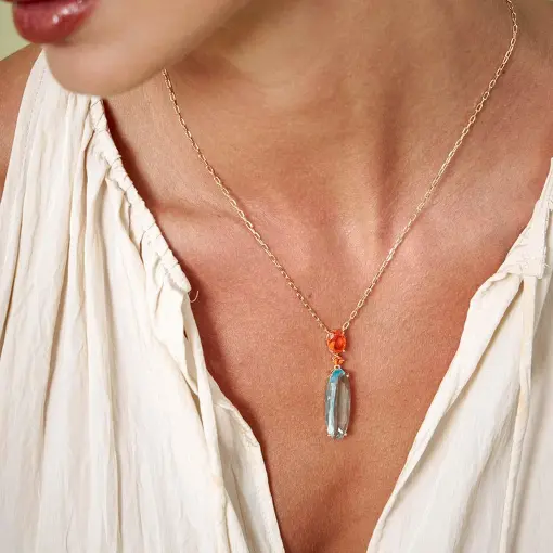 COLAR COM PINGENTE EM CRISTAIS OVAIS E REDONDOS