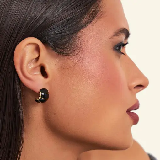 BRINCO ESMALTADO ABAULADO E CURVO