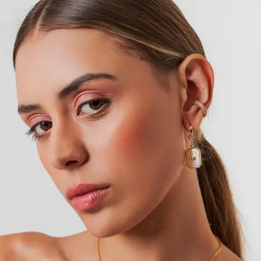 ARGOLA 2 EM 1 RETANGULAR EM CRISTAL E MADREPÉROLA