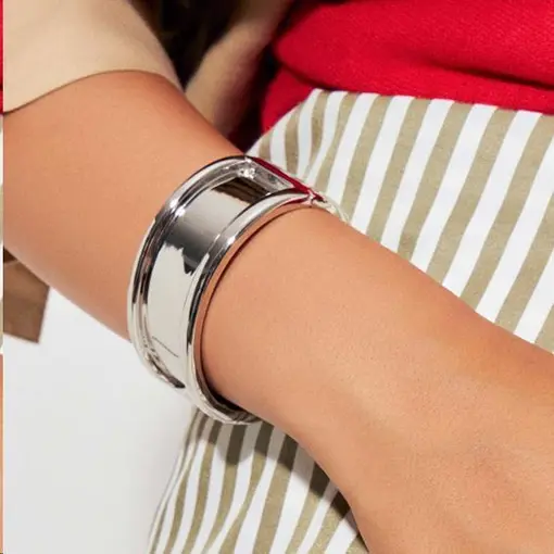 BRACELETE CURVO LISO