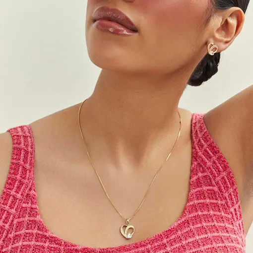 CONJUNTO BRINCO E COLAR DE CORAÇÃO COM CRISTAL E ZIRCÔNIAS