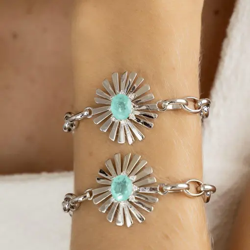 PULSEIRA COM PINGENTE DE FOLHA TURMALINA FUSION BANHADA A RÓDIO