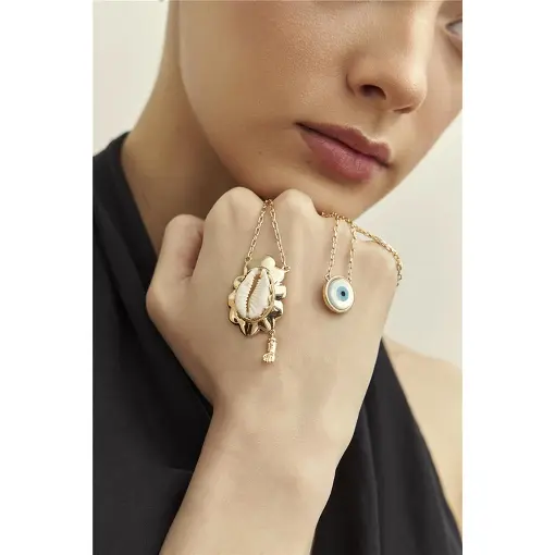 ESCAPULÁRIO COM BÚZIOS E OLHO GREGO EM MADREPÉROLA