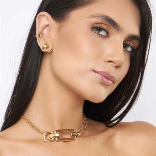 BRINCO EAR CUFF CURVO QUADRADO VAZADO E LISO BANHADO A OURO
