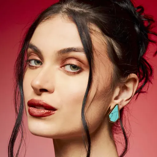 BRINCO COM CRISTAL ASSIMÉTRICO