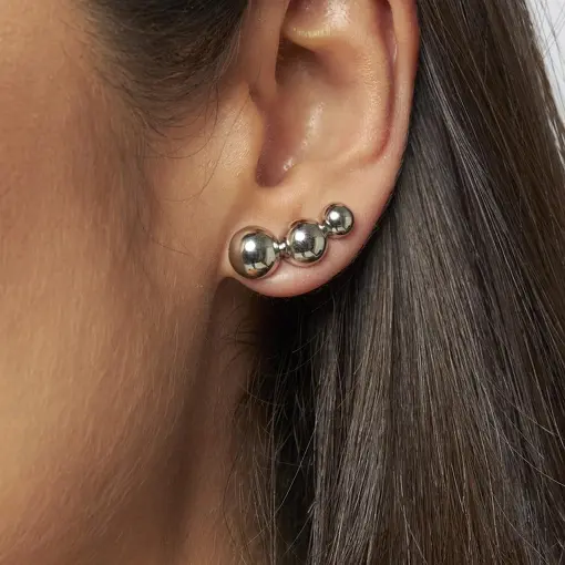 BRINCO EAR CUFF COM TRÊS ESFERAS LISAS