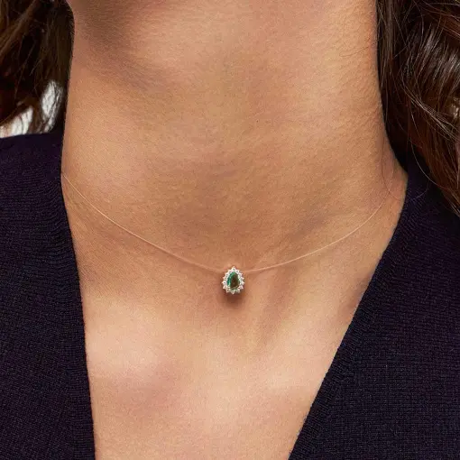 CHOKER COM PINGENTE DE GOTA EM FIO DE NYLON
