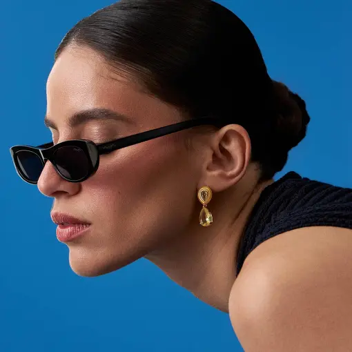 BRINCO PÊNDULO 2 EM 1 ESMALTADO COM CRISTAIS DE GOTA