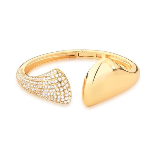 BRACELETE CURVO E LISO CRAVEJADO DE ZIRCÔNIAS BANHADO A OURO