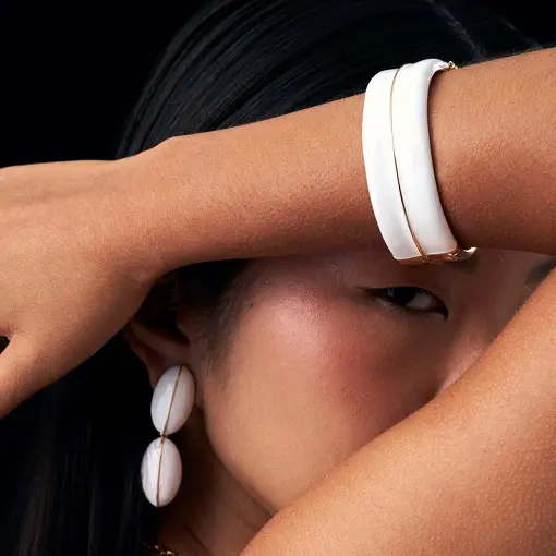 BRACELETE ESMALTADO BANHADO A OURO