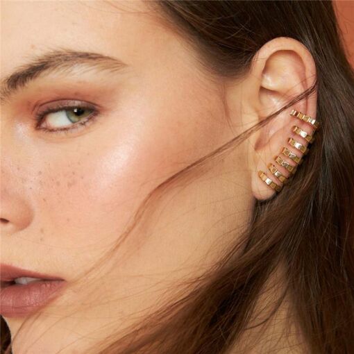BRINCO EAR CUFF OITO VOLTAS TRABALHADA E BRANCA BANHADO A OURO