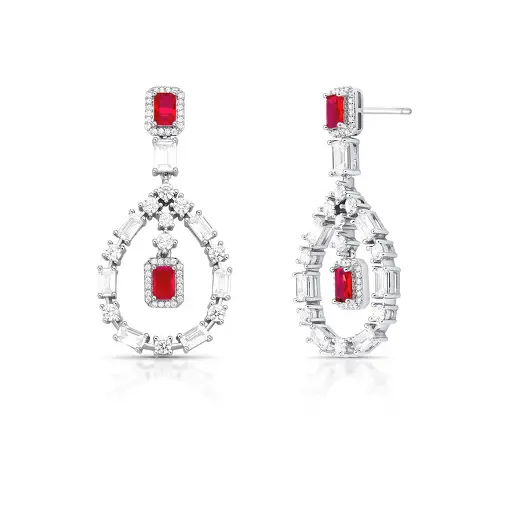 BRINCO PÊNDULO VAZADO COM CRISTAIS GEOMÉTRICOS E ZIRCÔNIAS