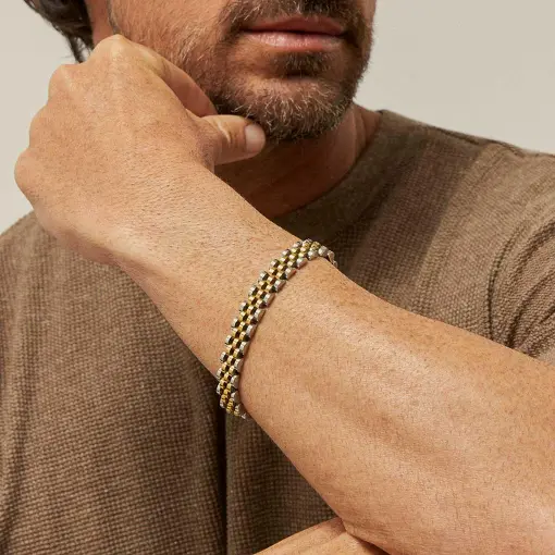 PULSEIRA COM PLACAS LISAS EM AÇO