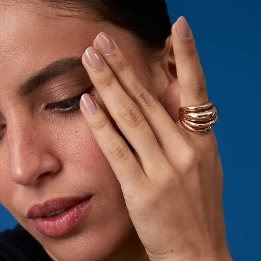 ANEL ABAULADO LISO E VAZADO