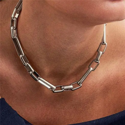 COLAR EM ELOS RETANGULARES LISOS