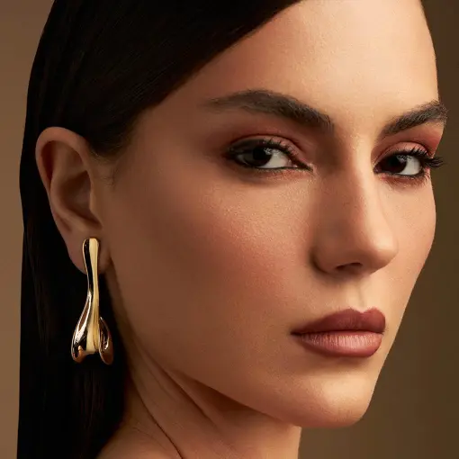 BRINCO CURVO TRABALHADO E LISO