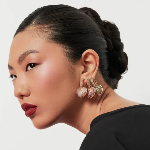 ARGOLA 2 EM 1 COM PINGENTE DE CORAÇÃO CRAVEJADO DE ZIRCÔNIAS