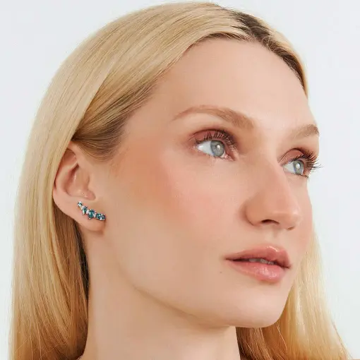 BRINCO EAR CUFF COM CRISTAIS E ZIRCÔNIAS PRATA RODINADA