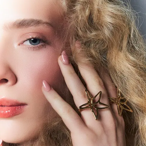 ANEL ESTRELA DO MAR VAZADO CURVO